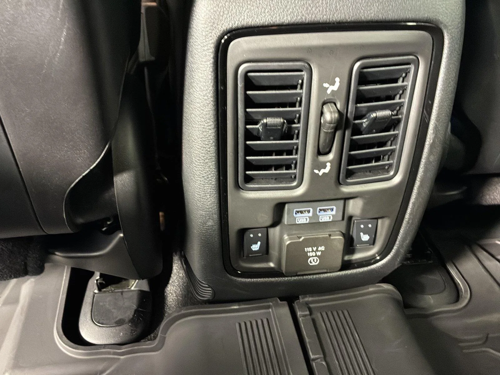 Used 2025 White Knuckle Clearcoat Dodge R/T 20th Anniversary Premium image 18