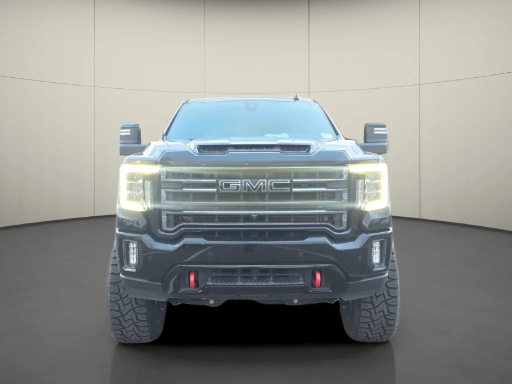 Used 2022 Black GMC AT4 image 2