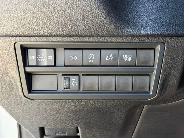 Certified Used 2026 ICE CAP Toyota SR5 image 21