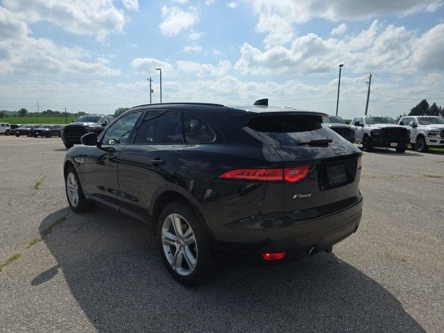 Used 2017 Black Jaguar 35t R-Sport image 5