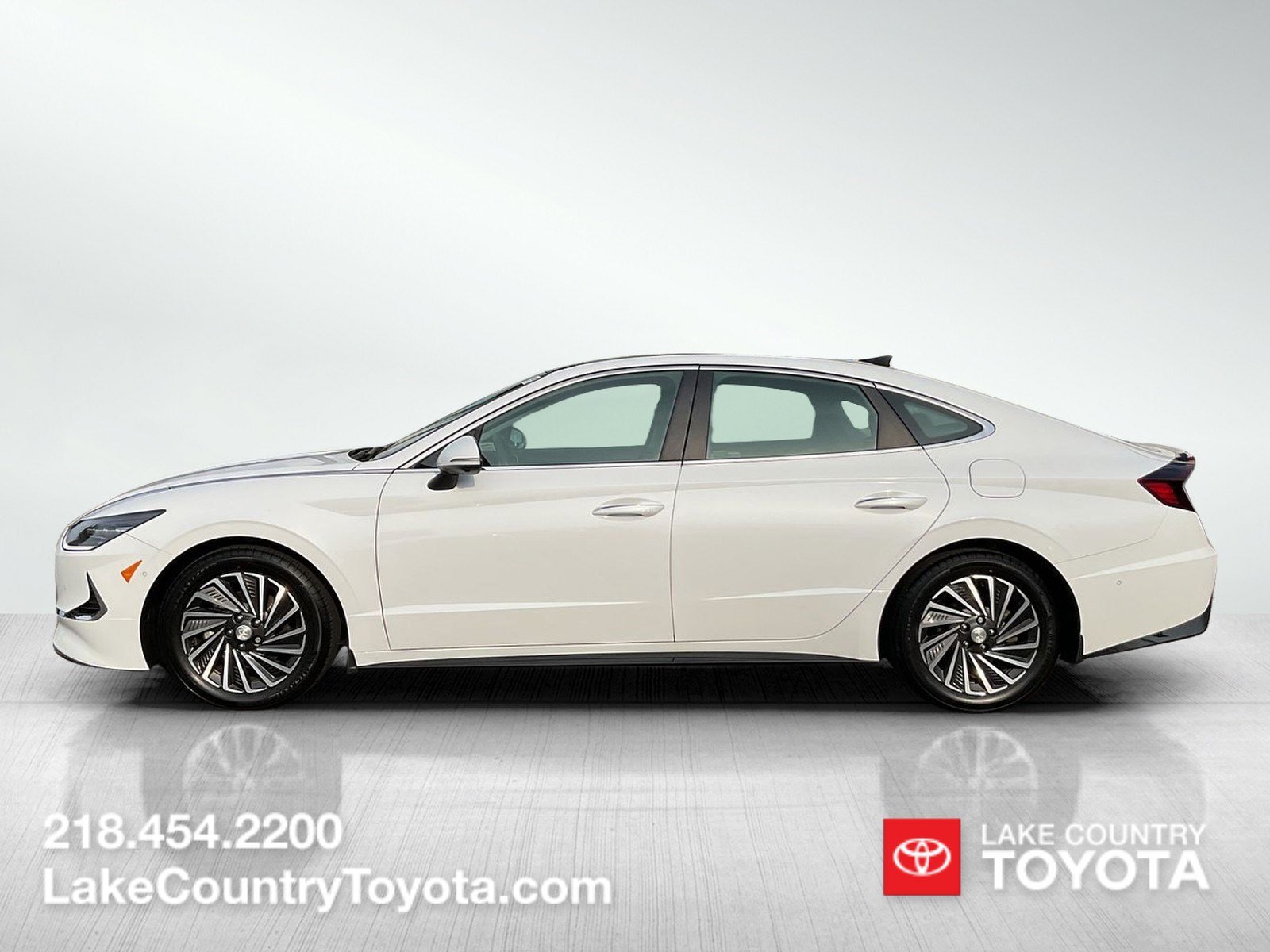 Used 2023 Hyundai Sonata Hybrid Limited with VIN KMHL54JJ4PA061574 for sale in Brainerd, Minnesota