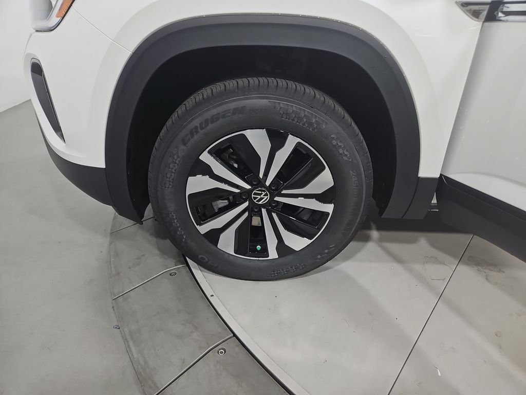 New 2026 White/off-white Volkswagen 2.0T SE image 25