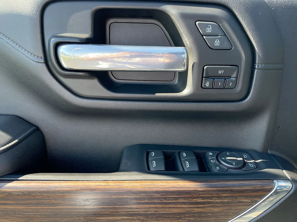 Used 2022 Black Chevrolet High Country image 24