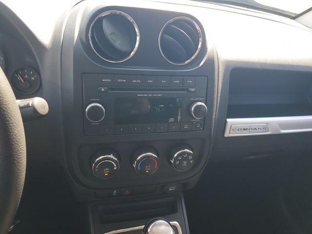 Used 2014 Gray Jeep Sport image 15