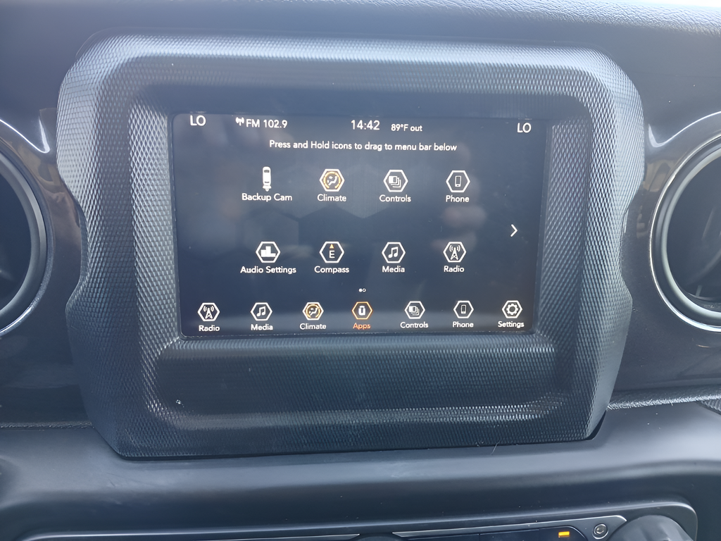 Used 2021 White Jeep Unlimited Sport Altitude image 17