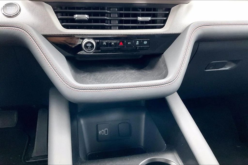 New 2026 Carbonized Gray Metallic Ford Active image 36