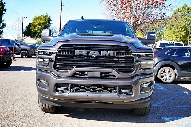New 2026 Granite Crystal Metallic Clear-Coat Exterior Paint RAM Laramie image 4