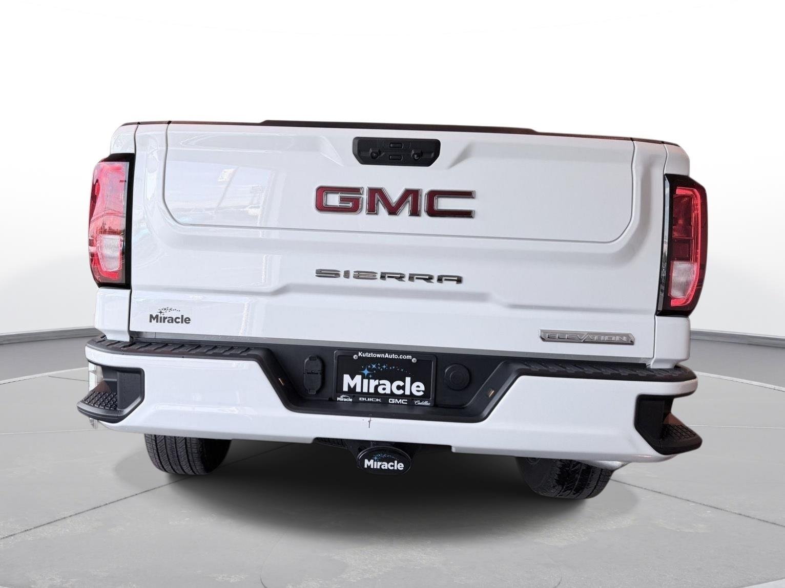 Used 2023 Summit White GMC Elevation image 13