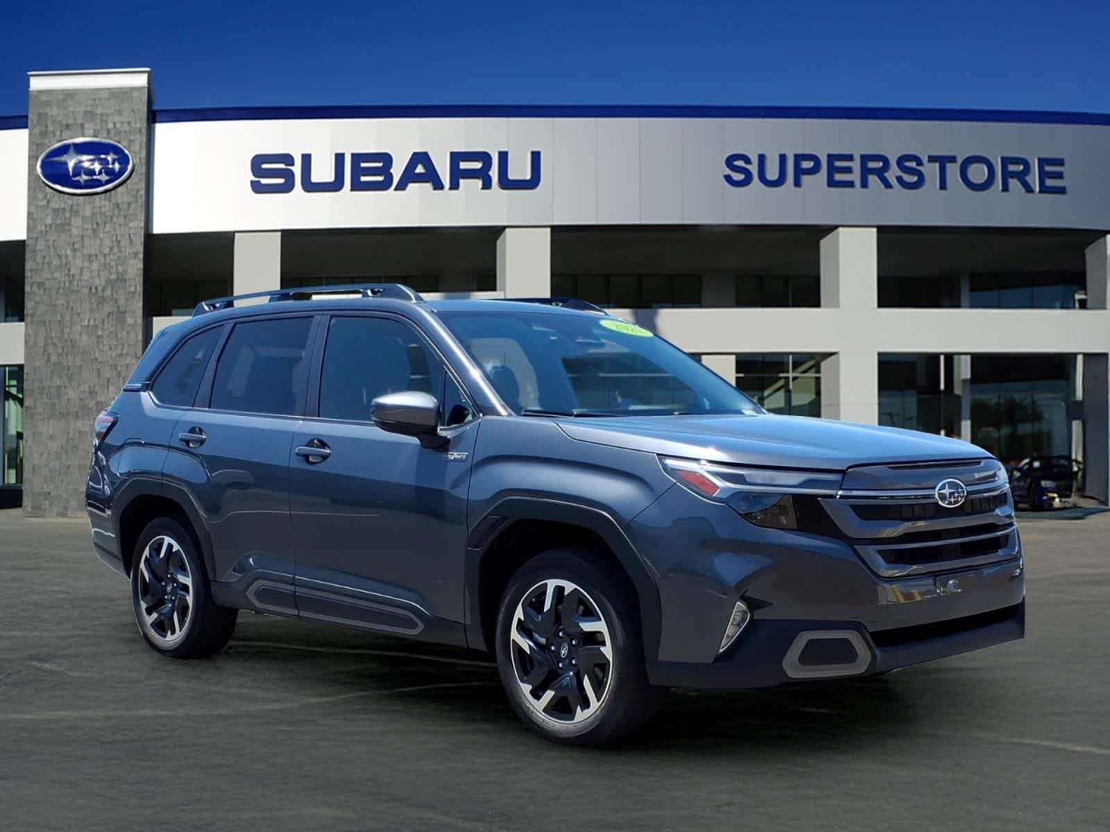 2025 Subaru Forester Limited Hybrid's photo