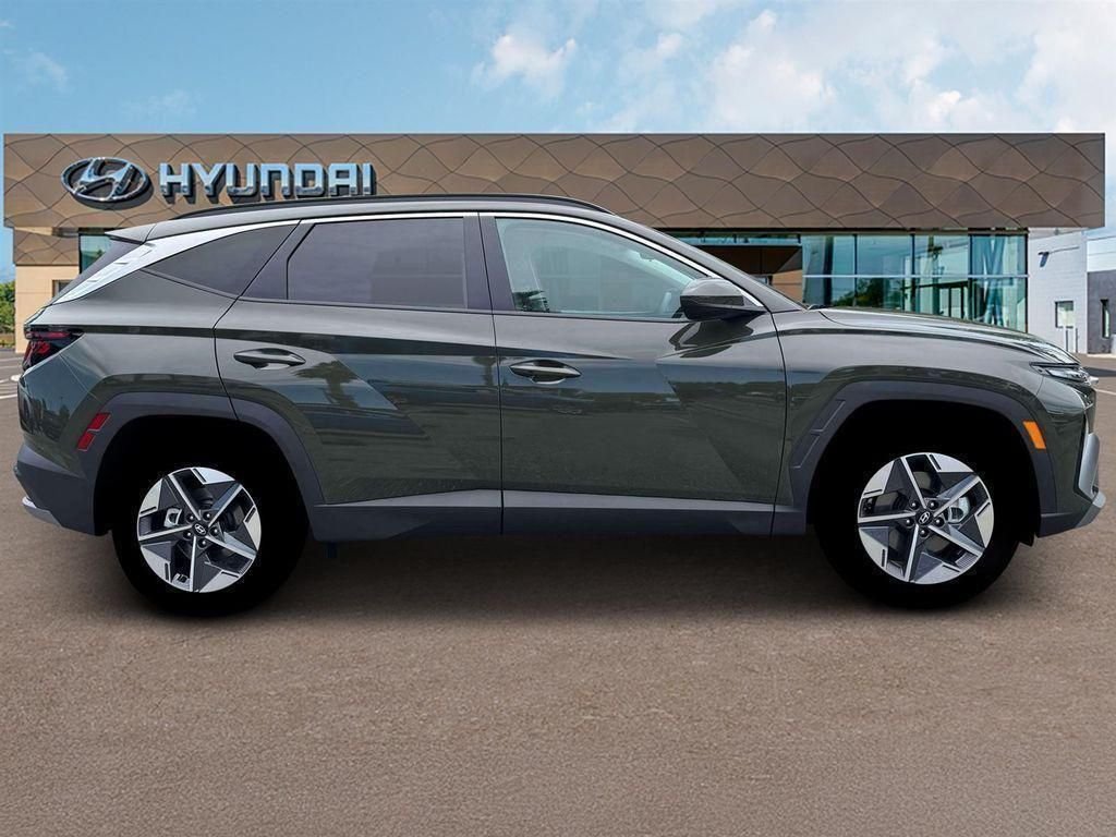 New 2026 Green Hyundai SEL Plus image 9