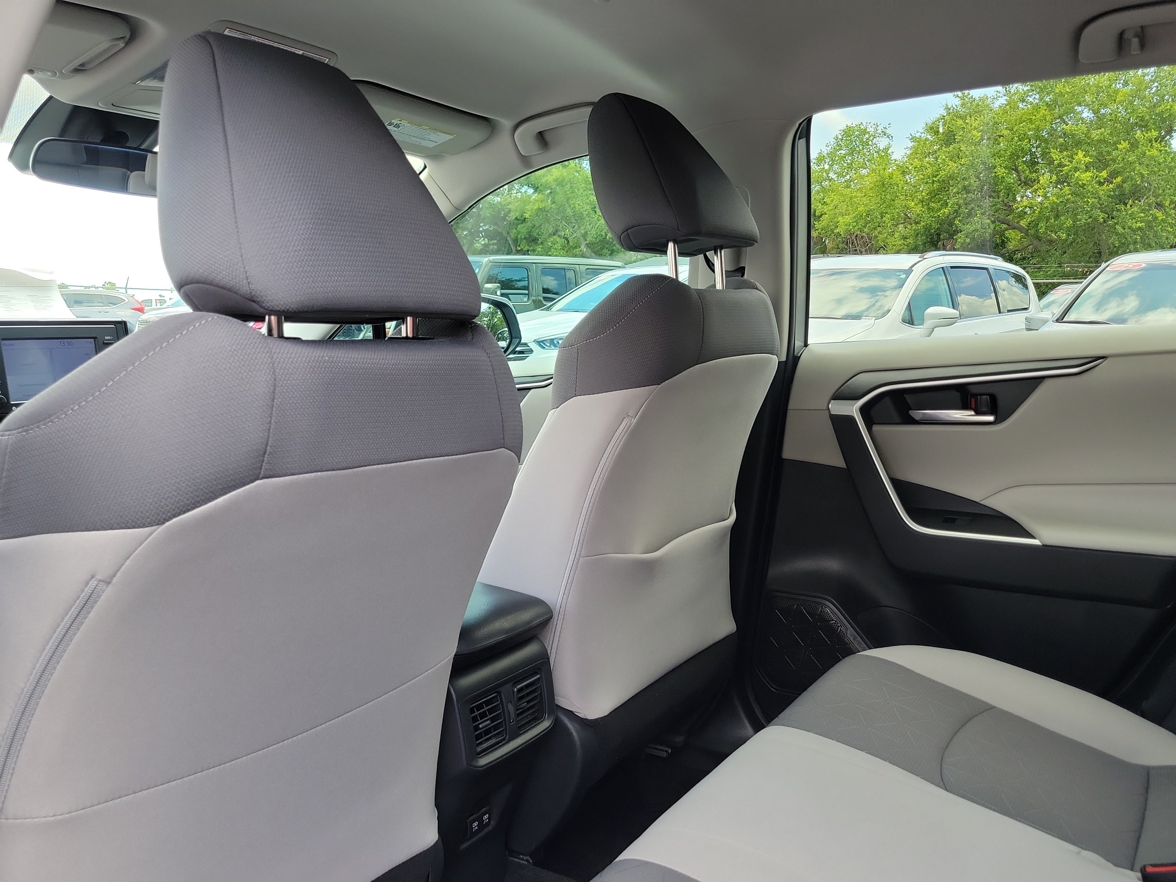 Used 2020 Silver Sky Metallic Toyota XLE image 13
