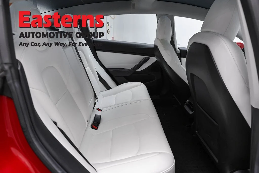 Used 2018 Red Tesla Long Range image 19