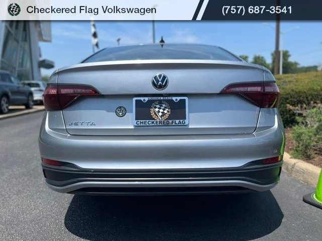 Used 2024 Pyrite Silver Metallic Volkswagen 1.5T S image 11