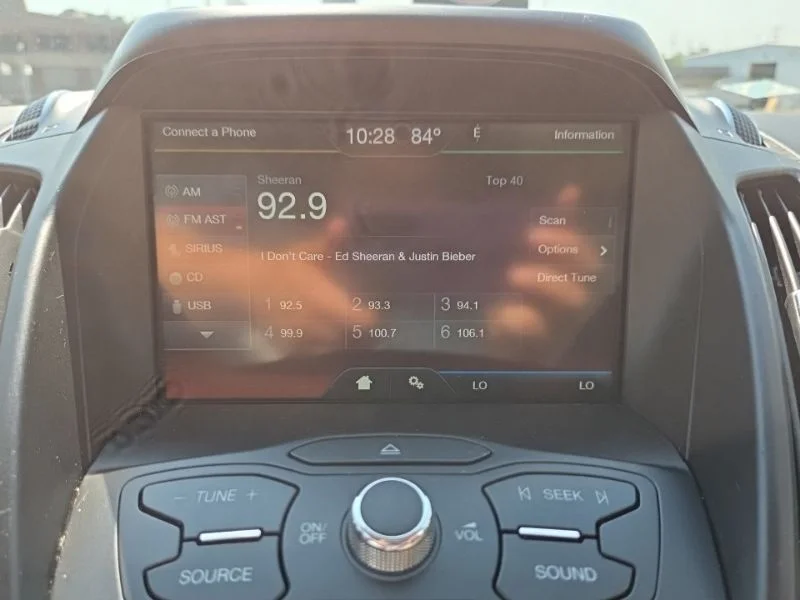 Used 2014 Red Ford SE image 32