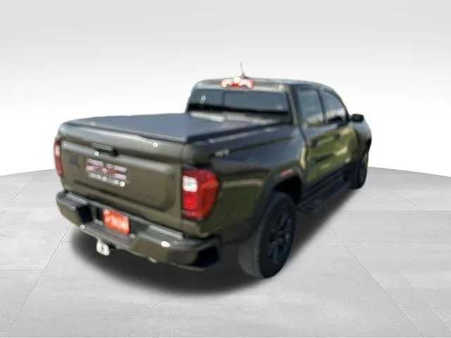 Used 2025 Brown GMC Elevation image 3