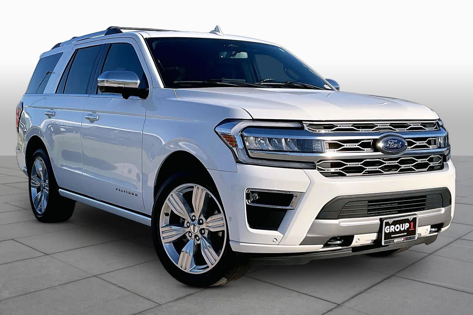Used 2024 Star White Metallic Tri-Coat Ford Platinum image 3