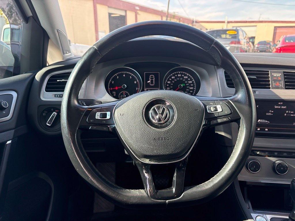 Used 2016 White Volkswagen TSI SE 4-Door image 22
