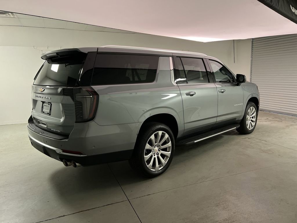2026 Chevrolet Suburban Premier - Photo 8