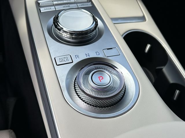 Used 2024 White Genesis 2.5T image 30