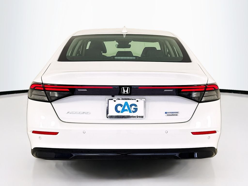 Certified Used 2025 Platinum Honda Touring image 6