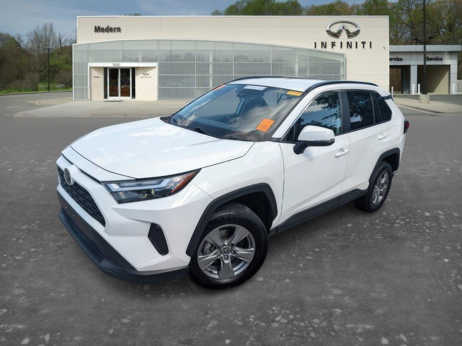 Used 2024 Ice Toyota XLE image 2