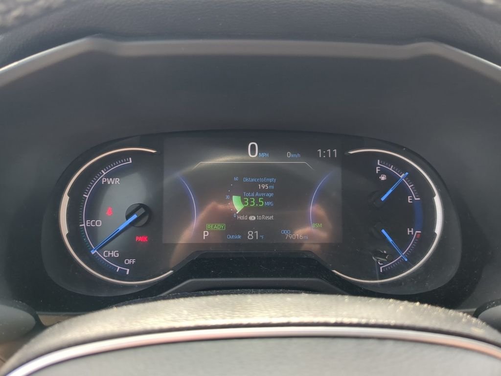 Used 2019 Silver Sky Metallic Toyota XSE image 16