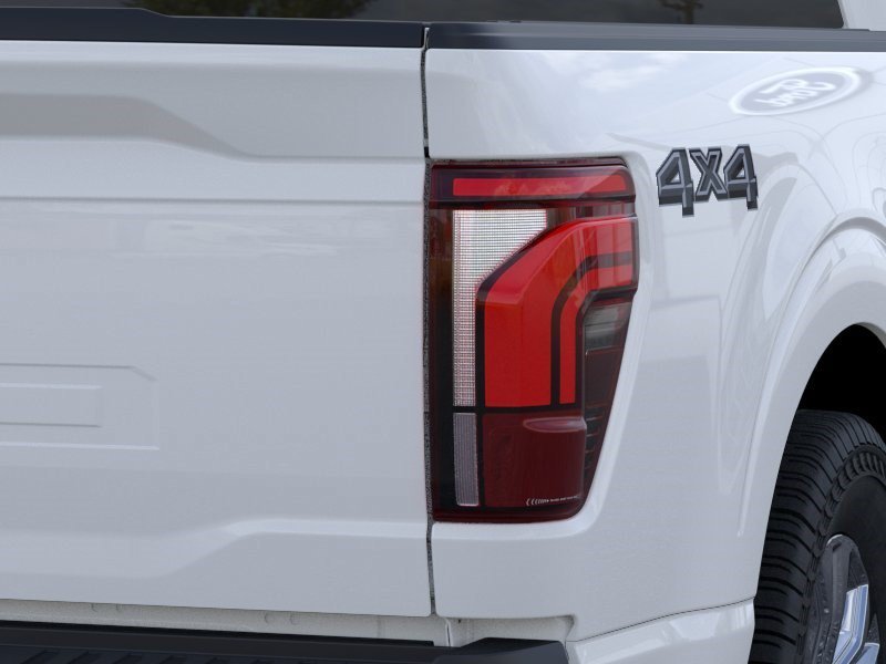 New 2026 Oxford White Ford LARIAT image 22