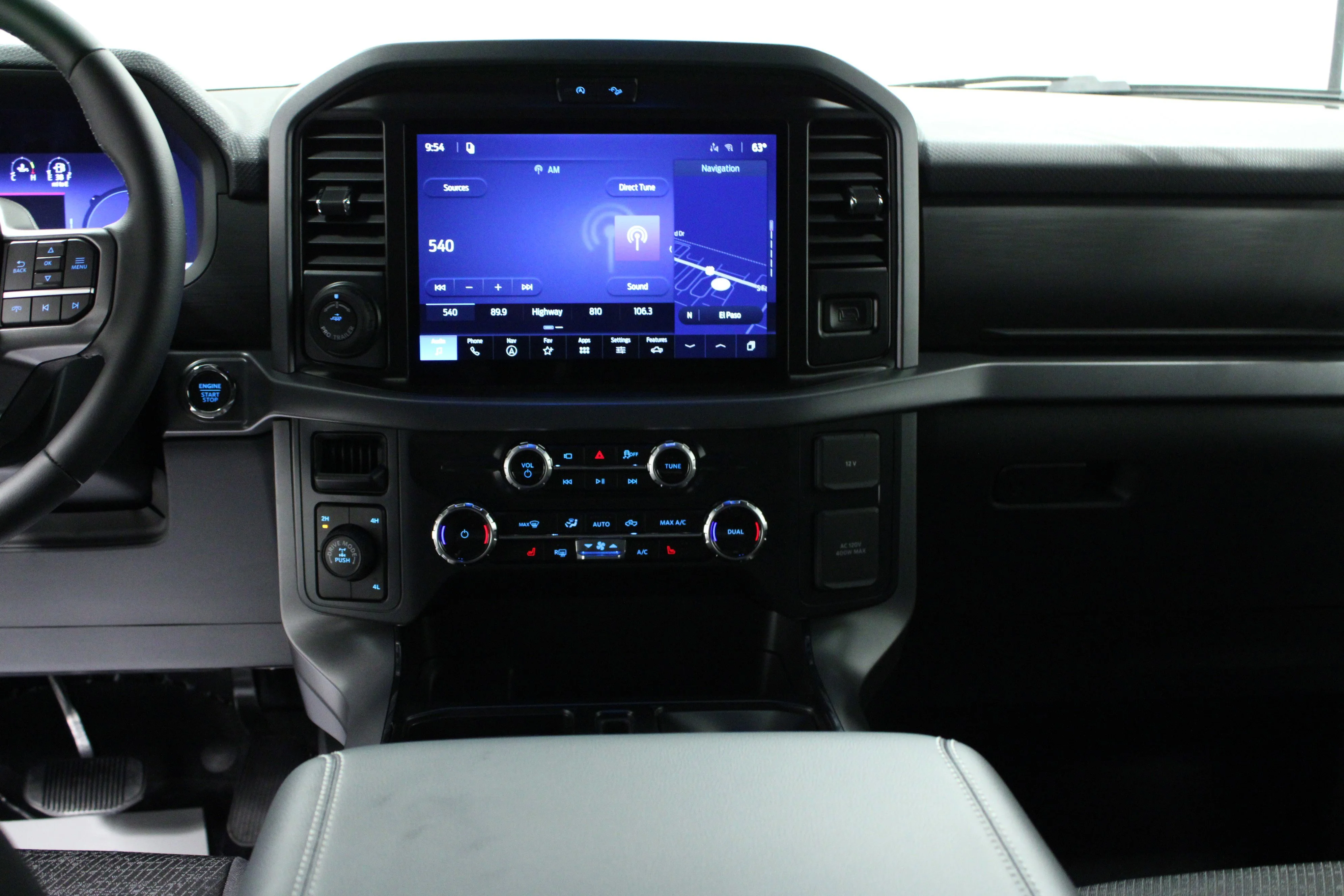 New 2026 Oxford White Ford XLT image 18