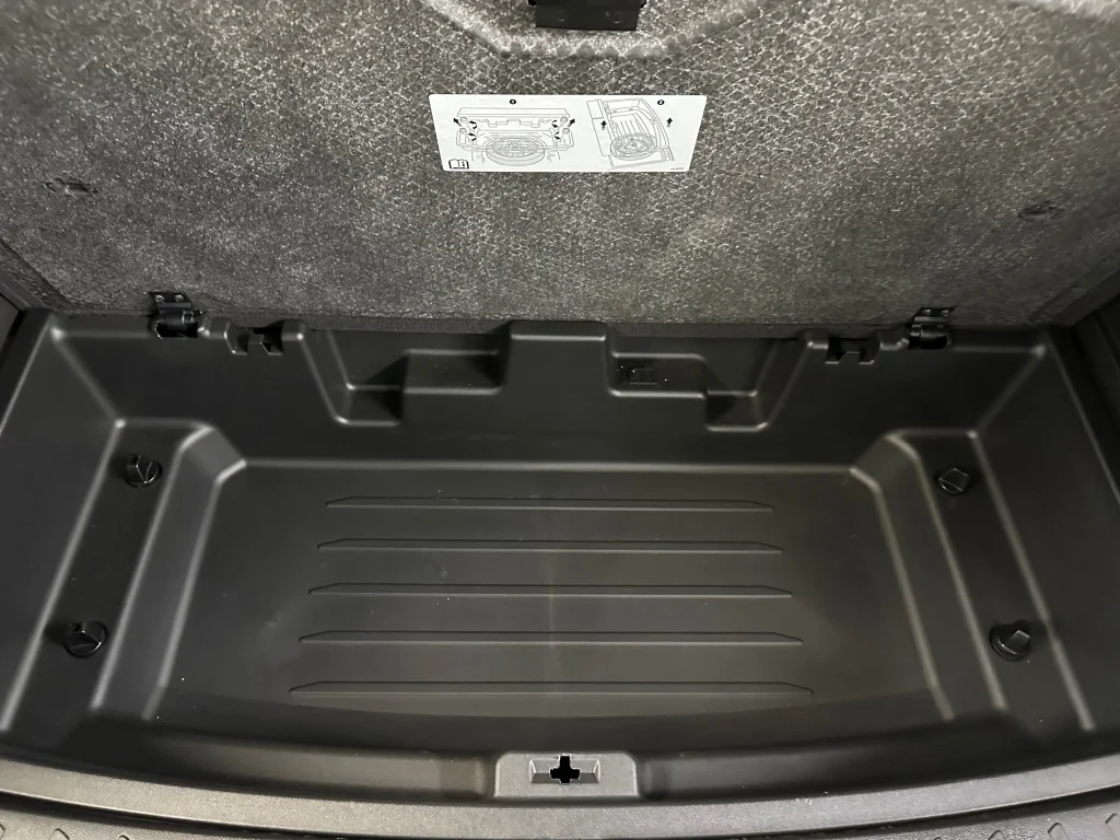2023 Chevrolet Traverse 1LT - Photo 28