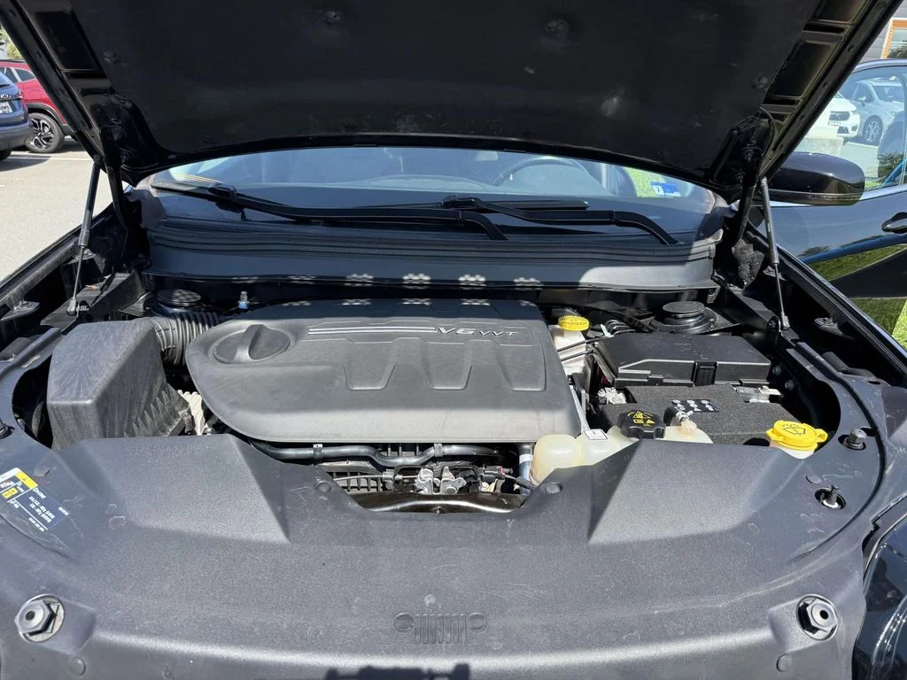 Used 2019 Black Jeep Limited image 14