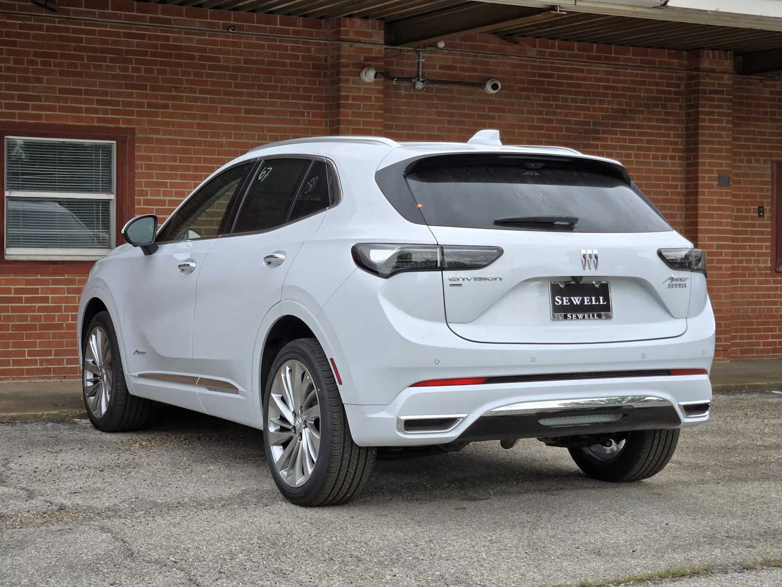 New 2026 Iridescent White Tricoat Buick Avenir image 3