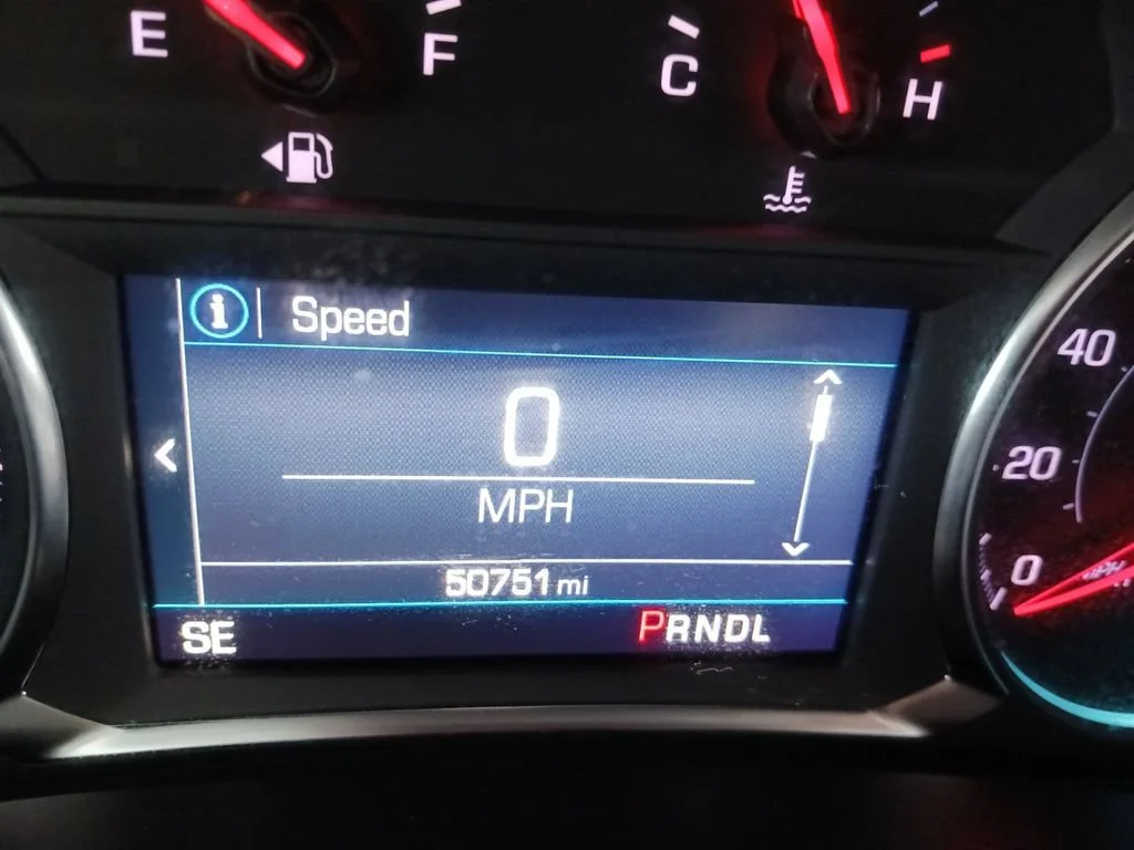 Used 2024 Summit White Chevrolet LT image 19