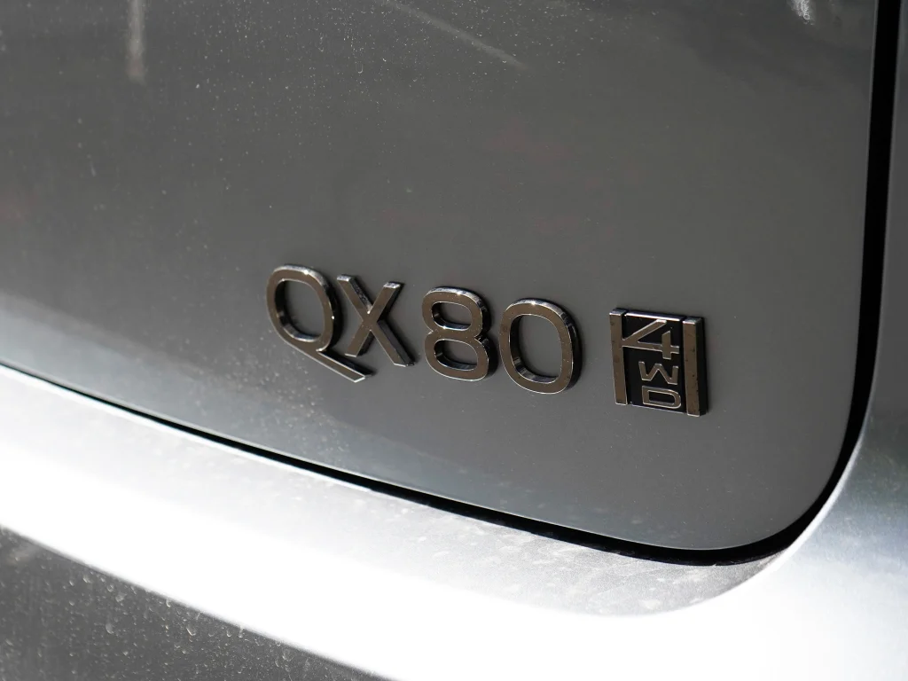 Used 2026 Dynamic Metal/Black Obsidian INFINITI AUTOGRAPH image 26