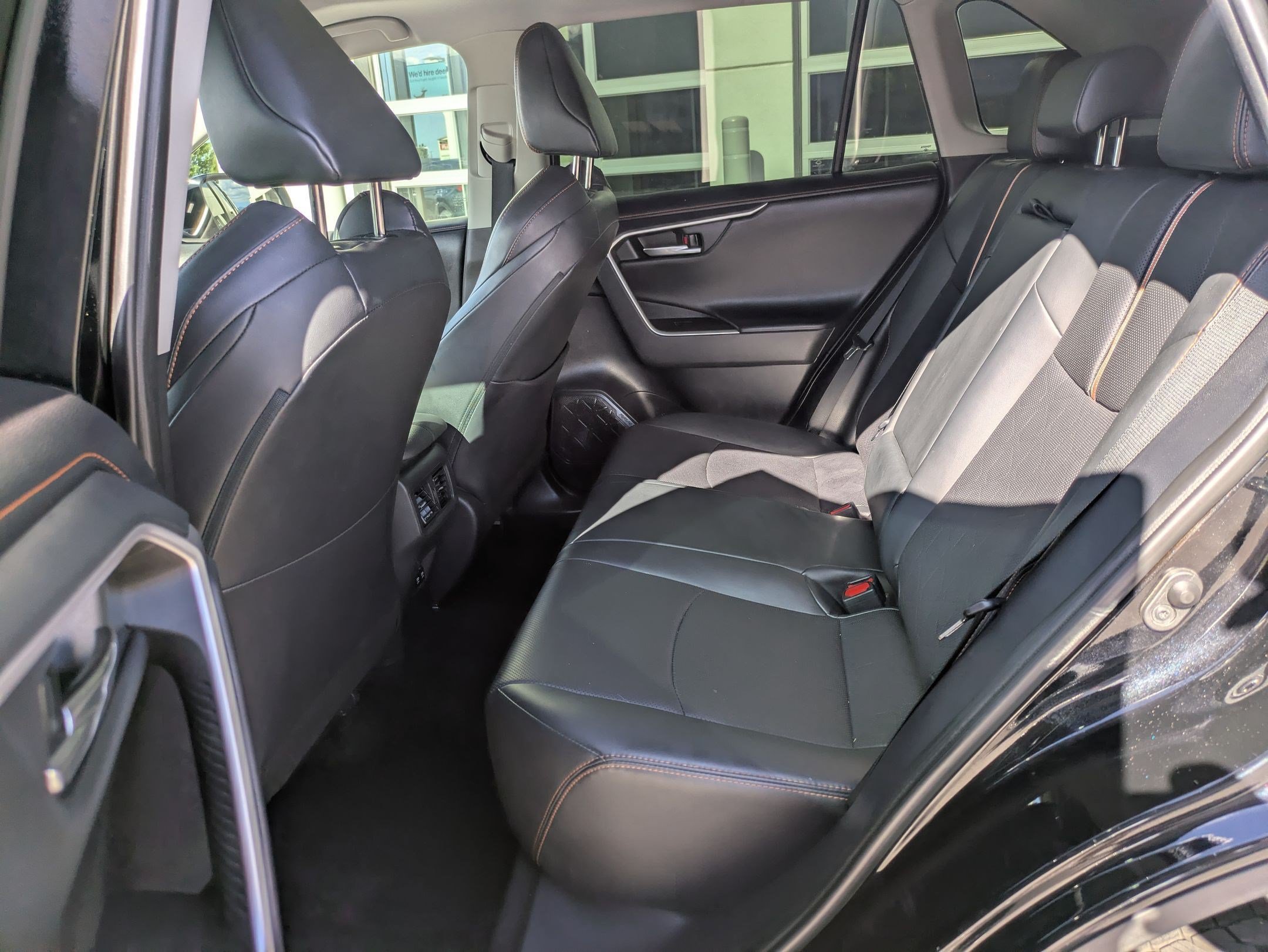 Used 2019 Midnight Black Metallic Toyota Adventure image 28