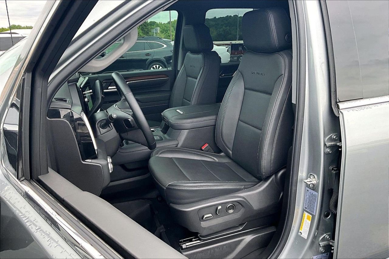 2025 GMC Sierra 3500HD Denali - Photo 24