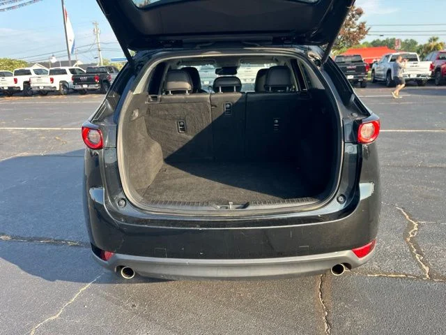 Used 2018 Black Mazda Grand Touring image 27