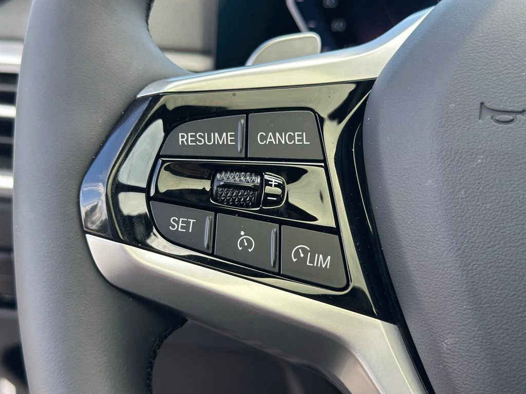 New 2026 Mineral White Metallic BMW 330i xDrive image 31