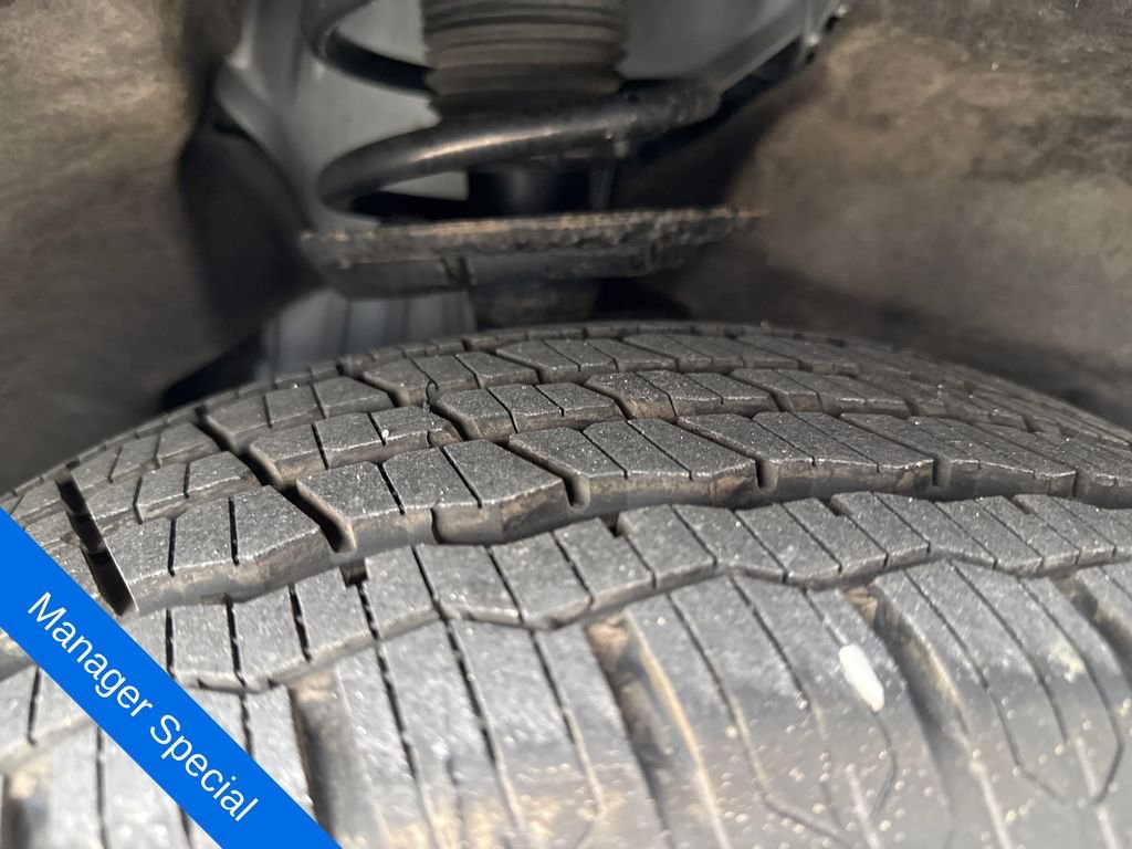 Used 2022 Silver Ford XLT image 29