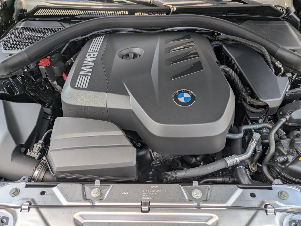 New 2026 Black Sapphire Metallic BMW 330i image 10