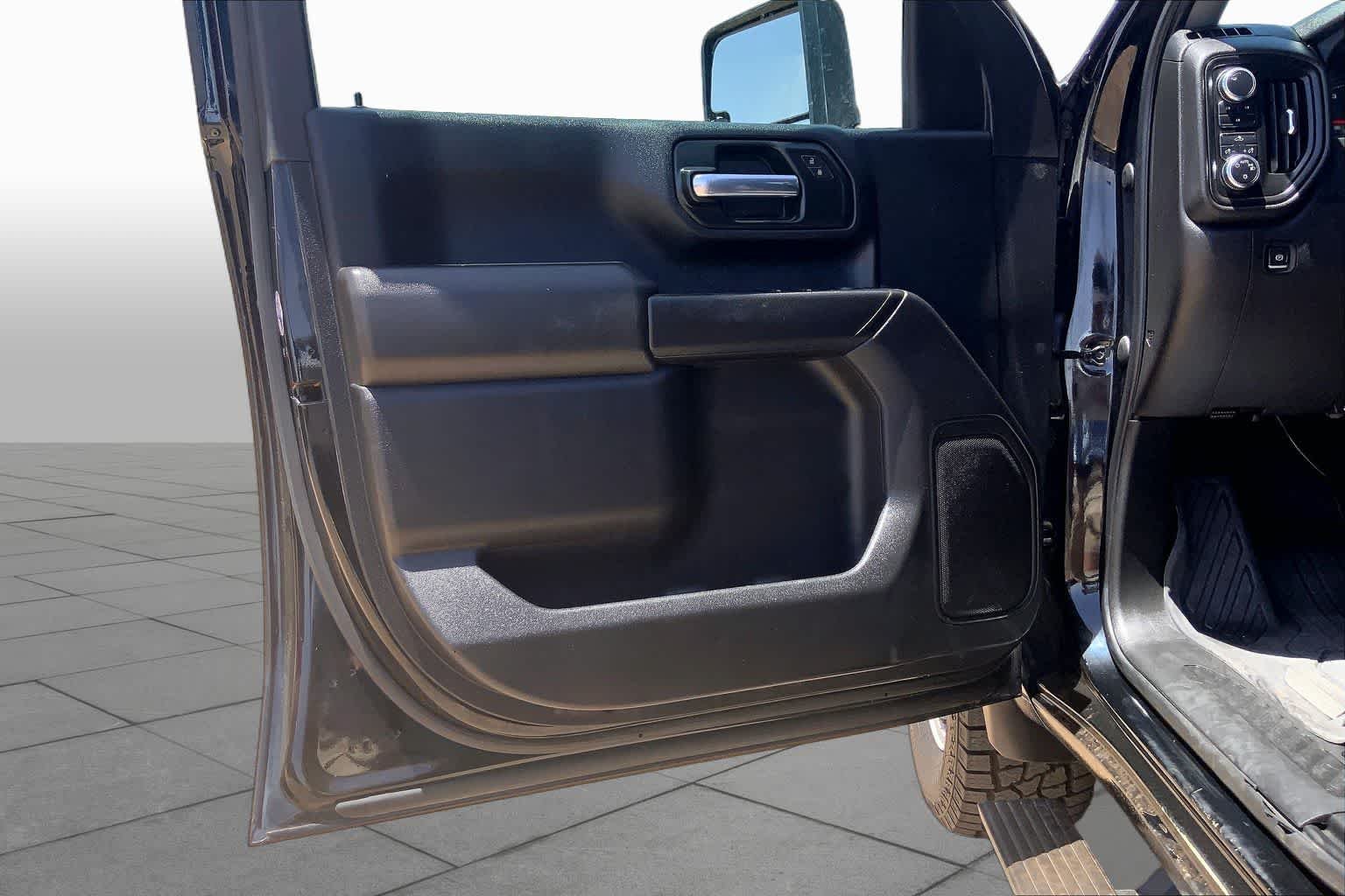 Used 2024 Onyx Black GMC Pro image 22
