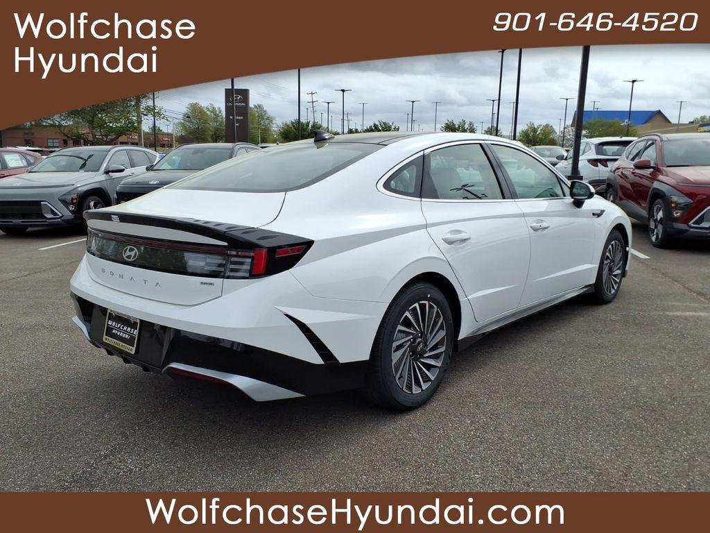 New 2026 White Hyundai SEL image 5
