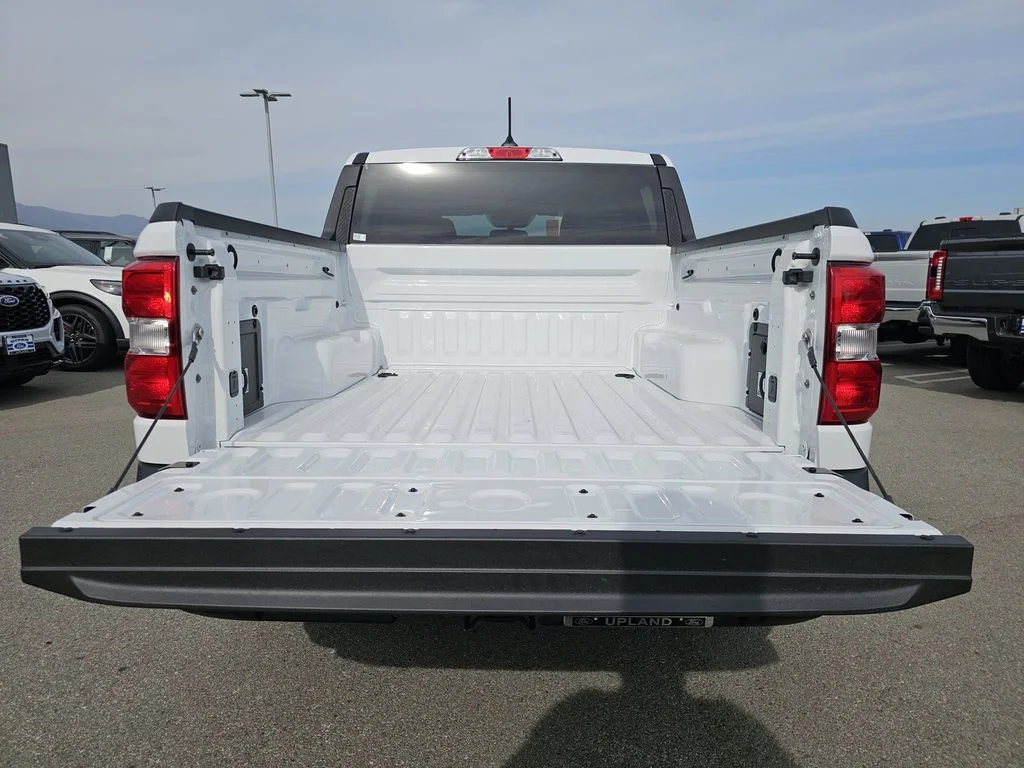 Used 2026 Oxford White Ford XLT image 16