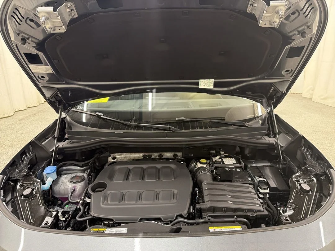 New 2026 Platinum Gray Metallic Volkswagen SE R-Line Black image 11