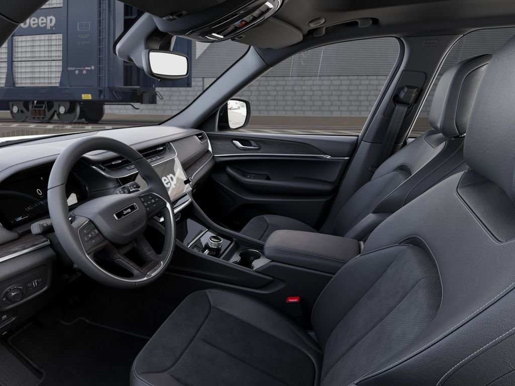 New 2026 Silver Zynith Exterior Paint Jeep Altitude image 22