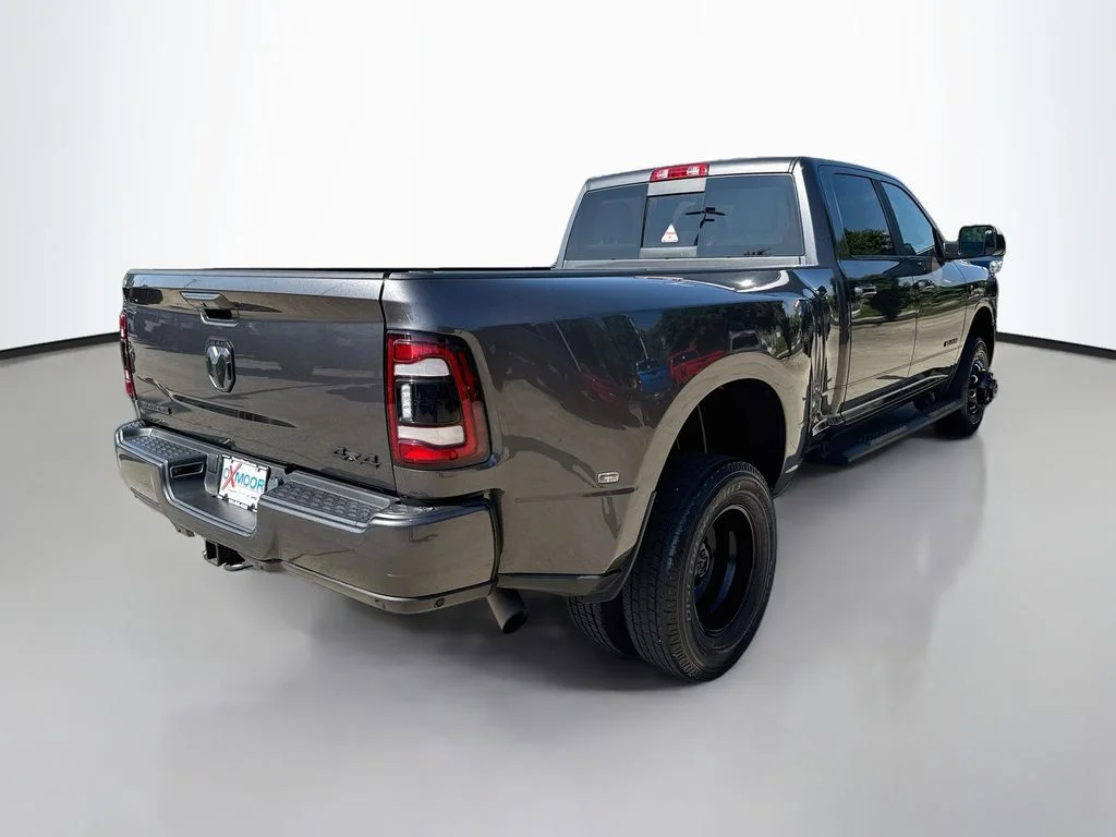 Used 2022 Granite Crystal Metallic Clearcoat Ram Big Horn image 8