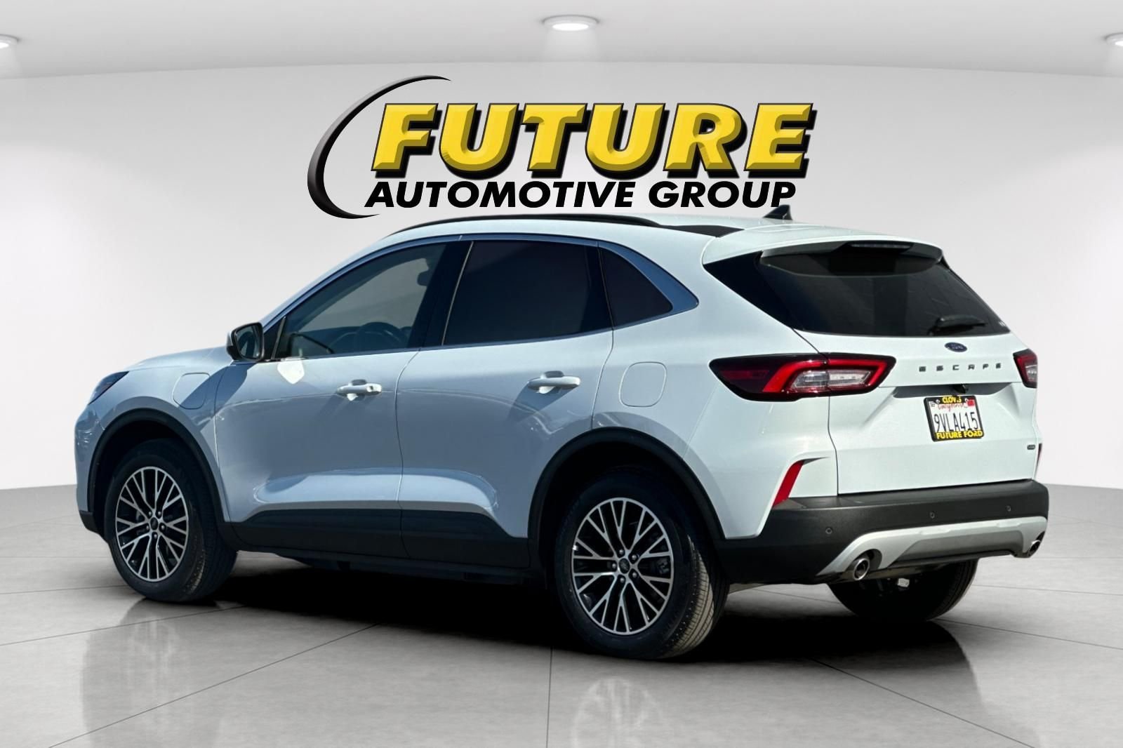 Used 2025 Silver Ford Base image 5