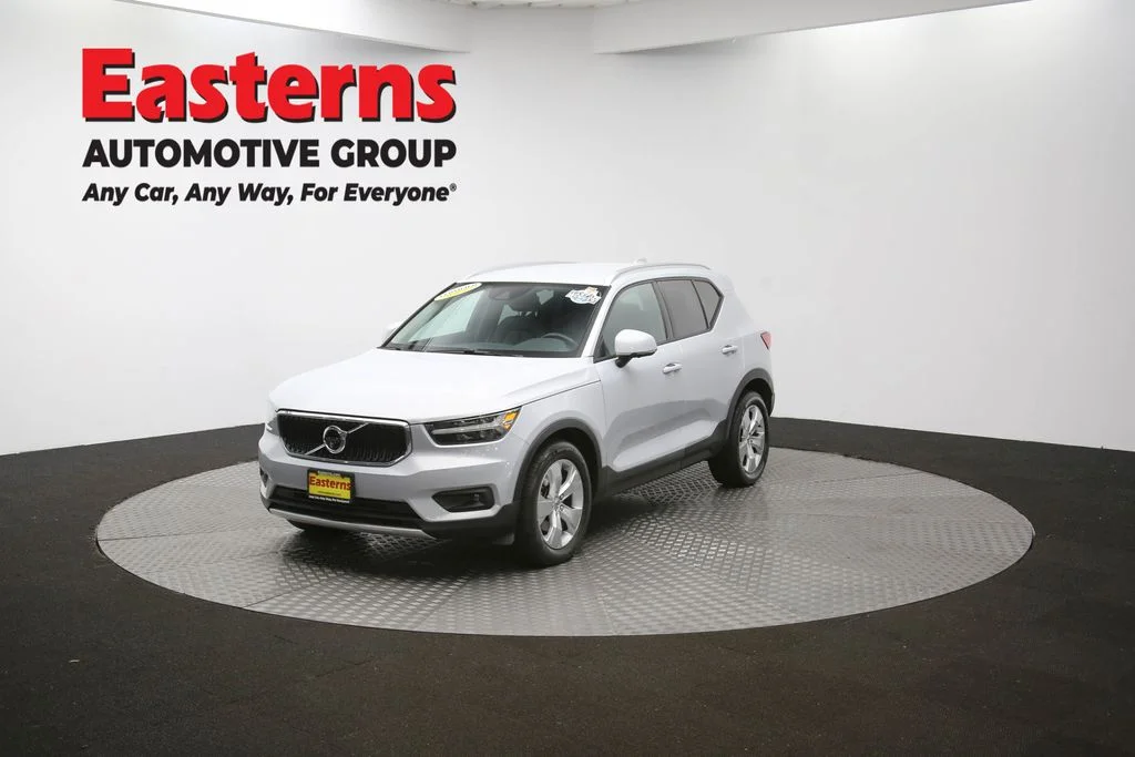 Used 2021 Silver Volvo Momentum image 54