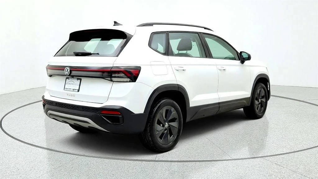Used 2025 Pure White Volkswagen S FWD image 5