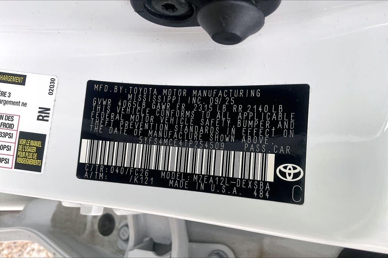 Used 2026 Ice Cap Toyota SE image 34