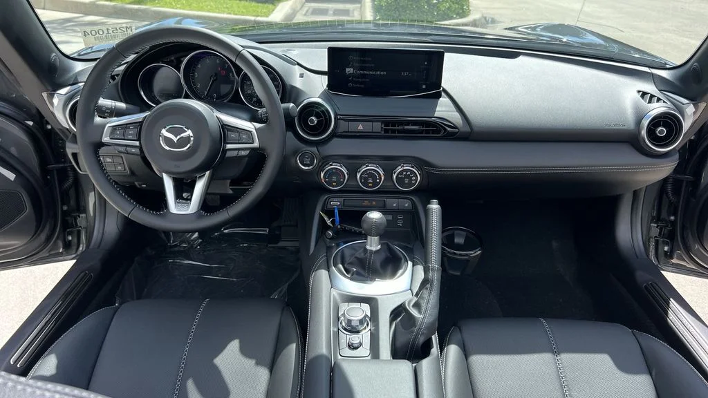 2025 Mazda MX-5 Miata RF Grand Touring - Photo 34